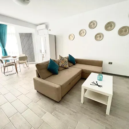 Novsee Luxury Mamaia Nord Нэводари
